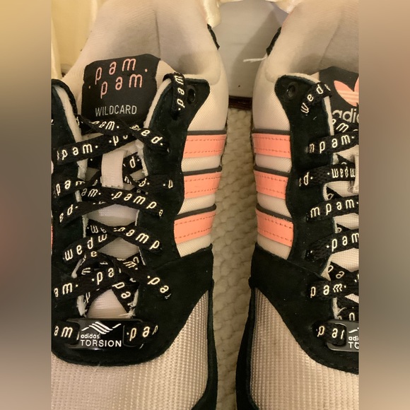 ADIDAS - Picture 4 of 10